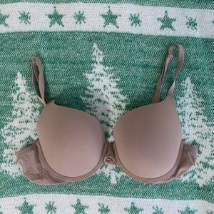 nude padded victoria secret bra